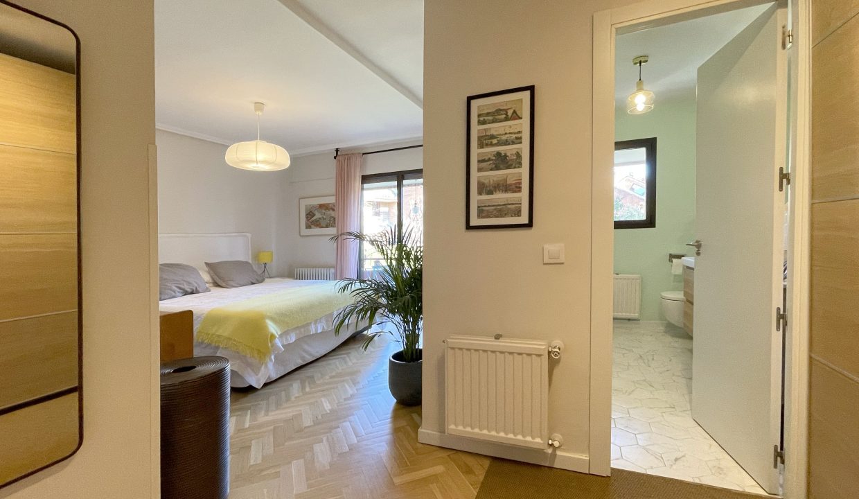 16 Suite00