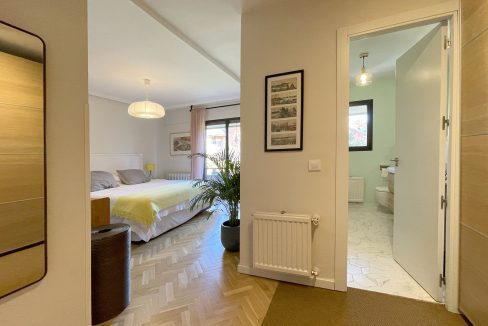 16 Suite00