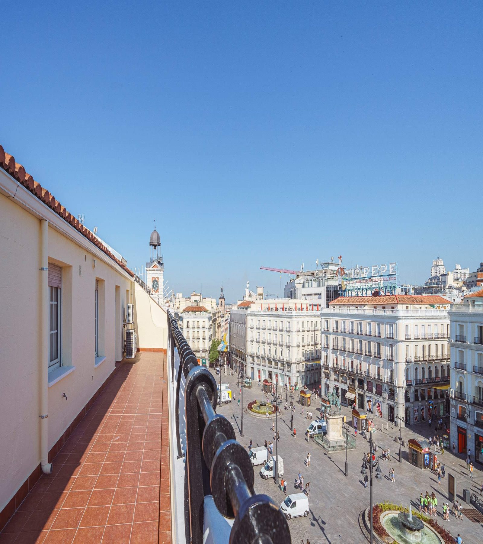 Ático con terraza en Puerta del Sol