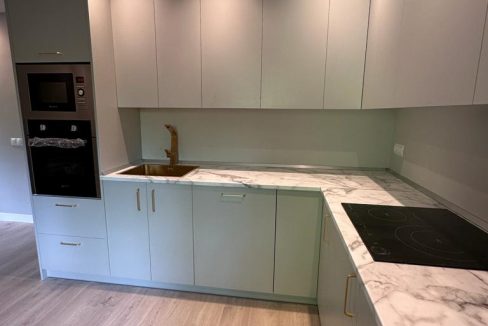 Amplia Cocina Recien Reformada